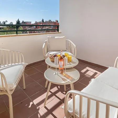 Guadalmina Apartment *